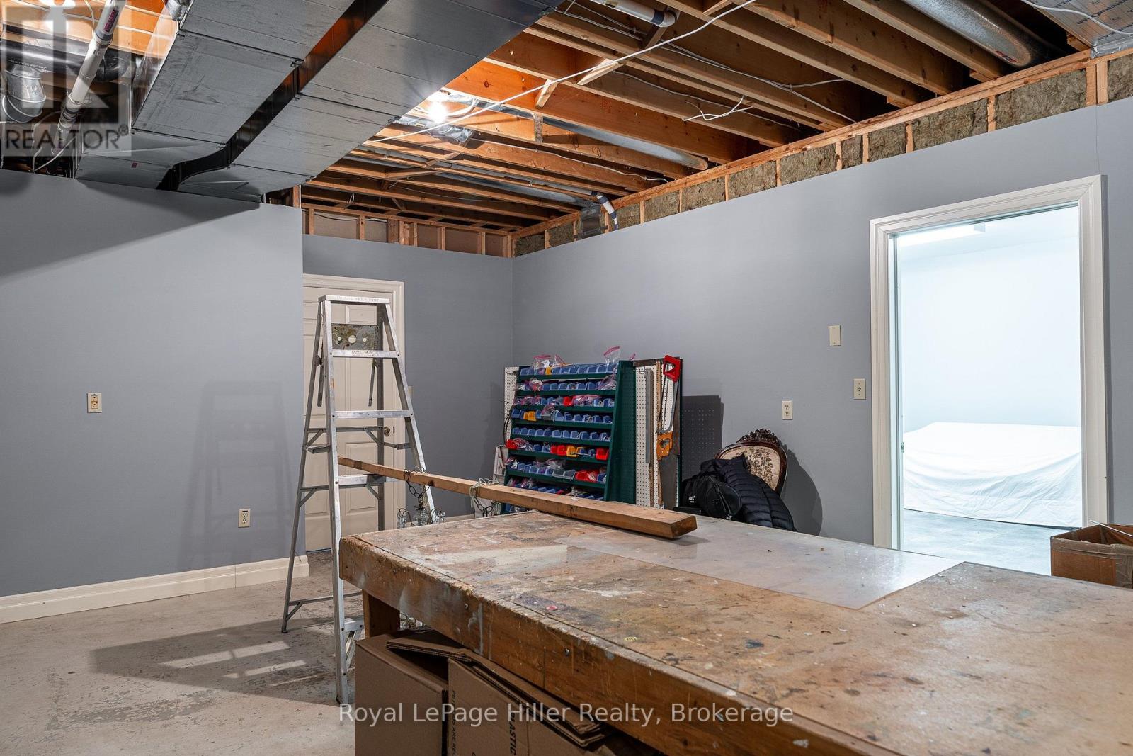 530 Holmes Street — photo 47