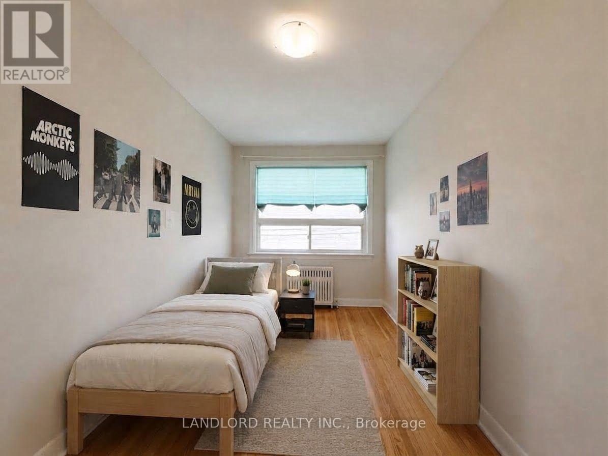 82 Lanark Avenue — photo 25