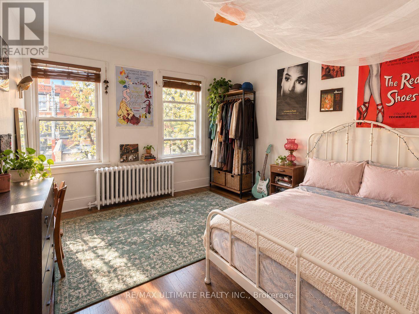 715 Queen Street West — photo 15