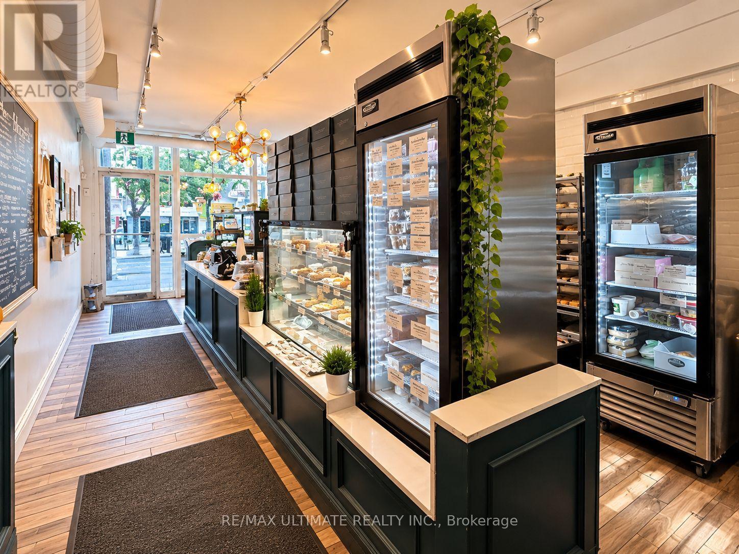 715 Queen Street West — photo 7