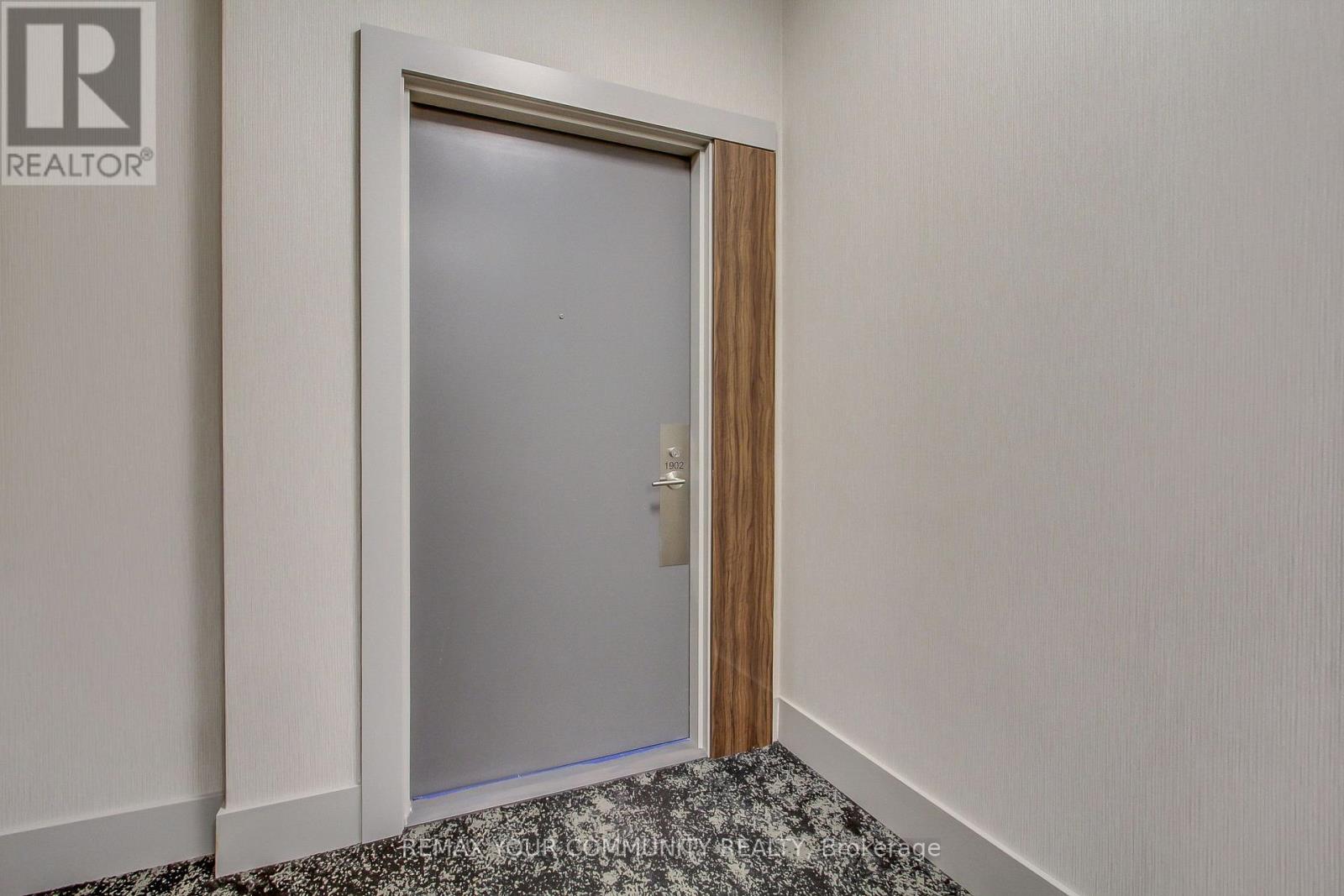 32 Forest Manor Road — photo 7