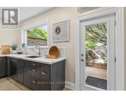 206 Ashworth Avenue, Toronto, ON M6G2A7 Photo 14