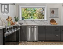 206 Ashworth Avenue, Toronto, ON M6G2A7 Photo 15