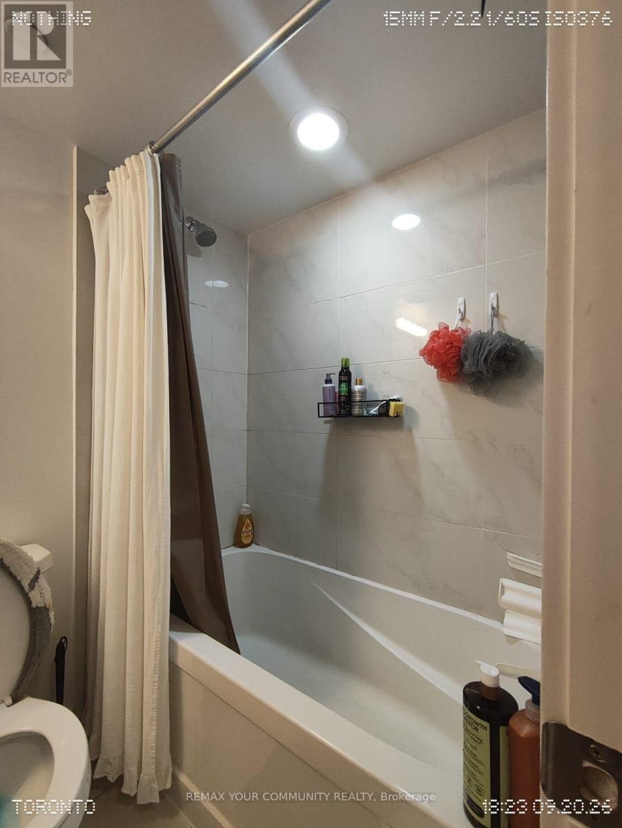 58 Orchard View Boulevard — photo 10