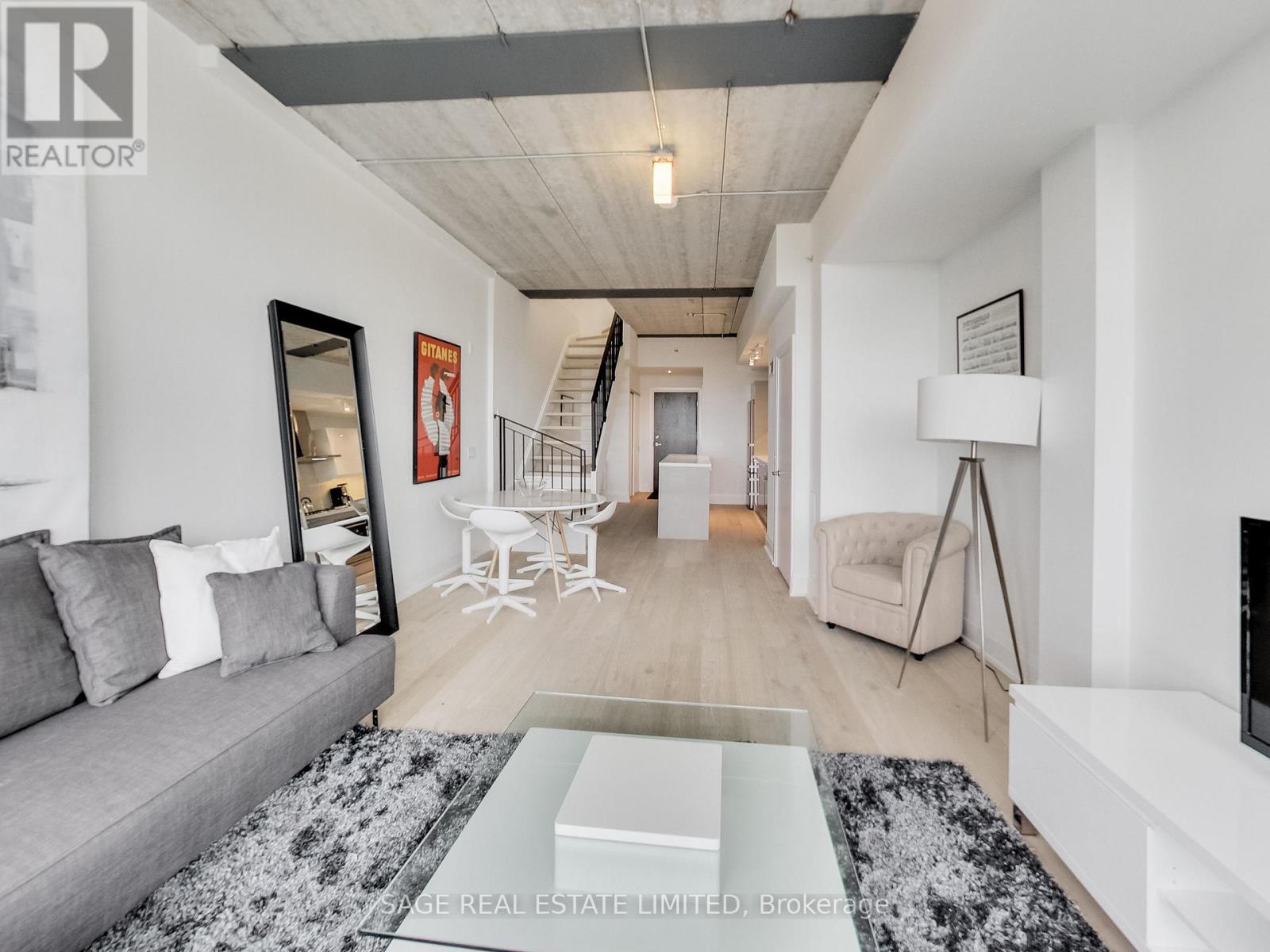 41 Ossington Avenue — photo 19