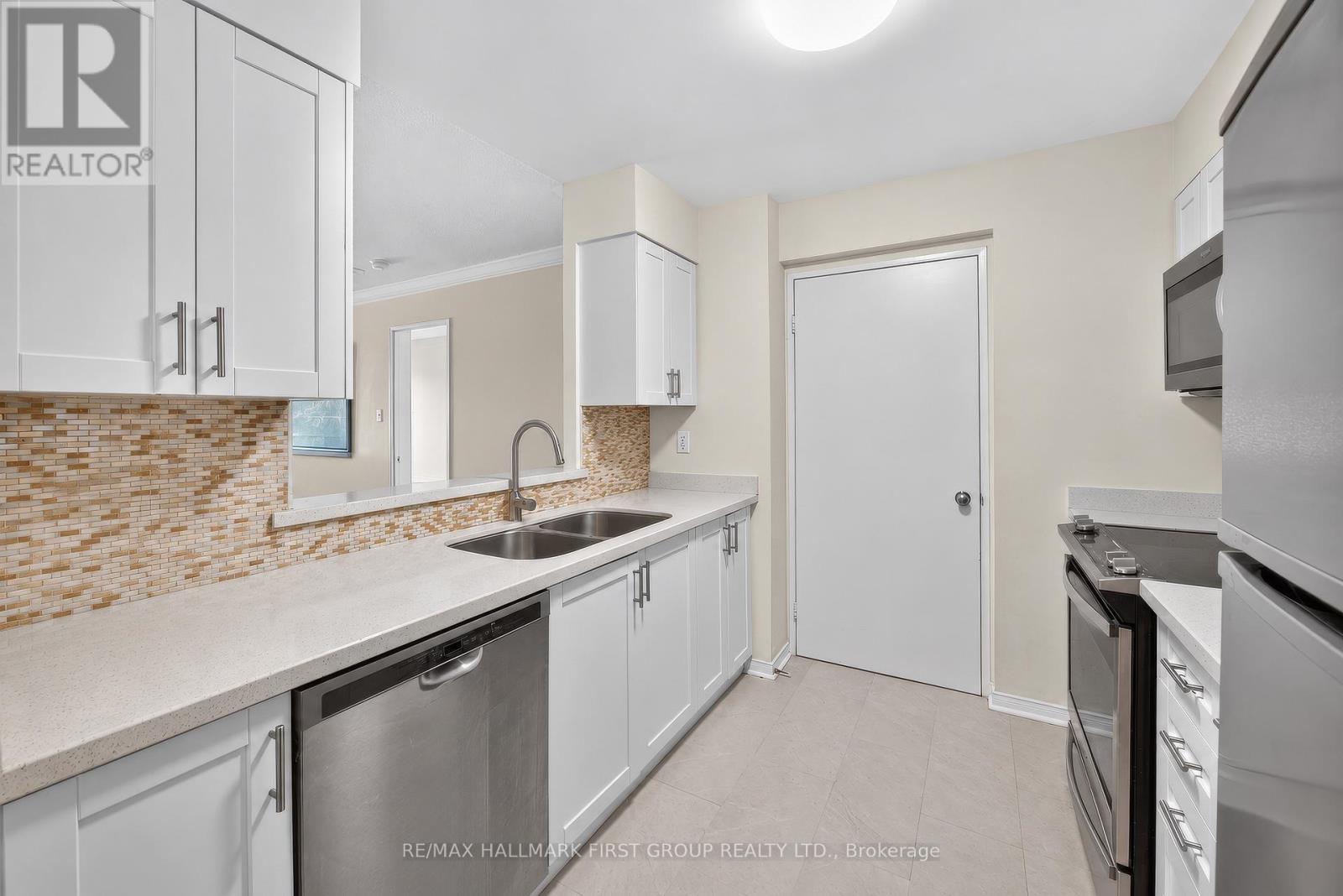 #705 70 MILL STREET - 14