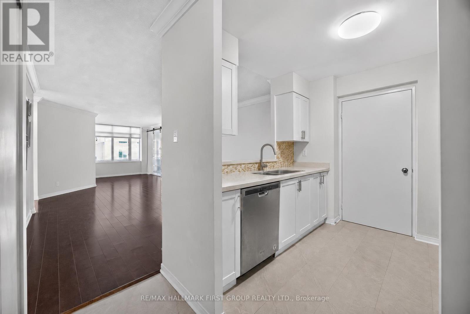 705- 70 Mill Street, Toronto, ON photo 4