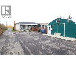 2pc Bathroom - 1501 20 Street, Coaldale, AB T1M1J7 Photo 8
