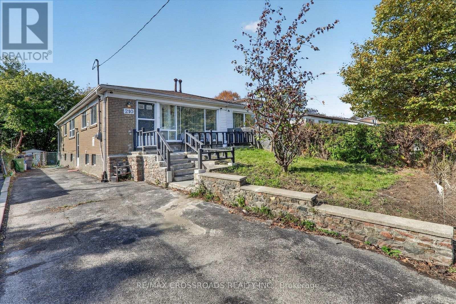 210 Linden Avenue, Toronto, ON photo 2