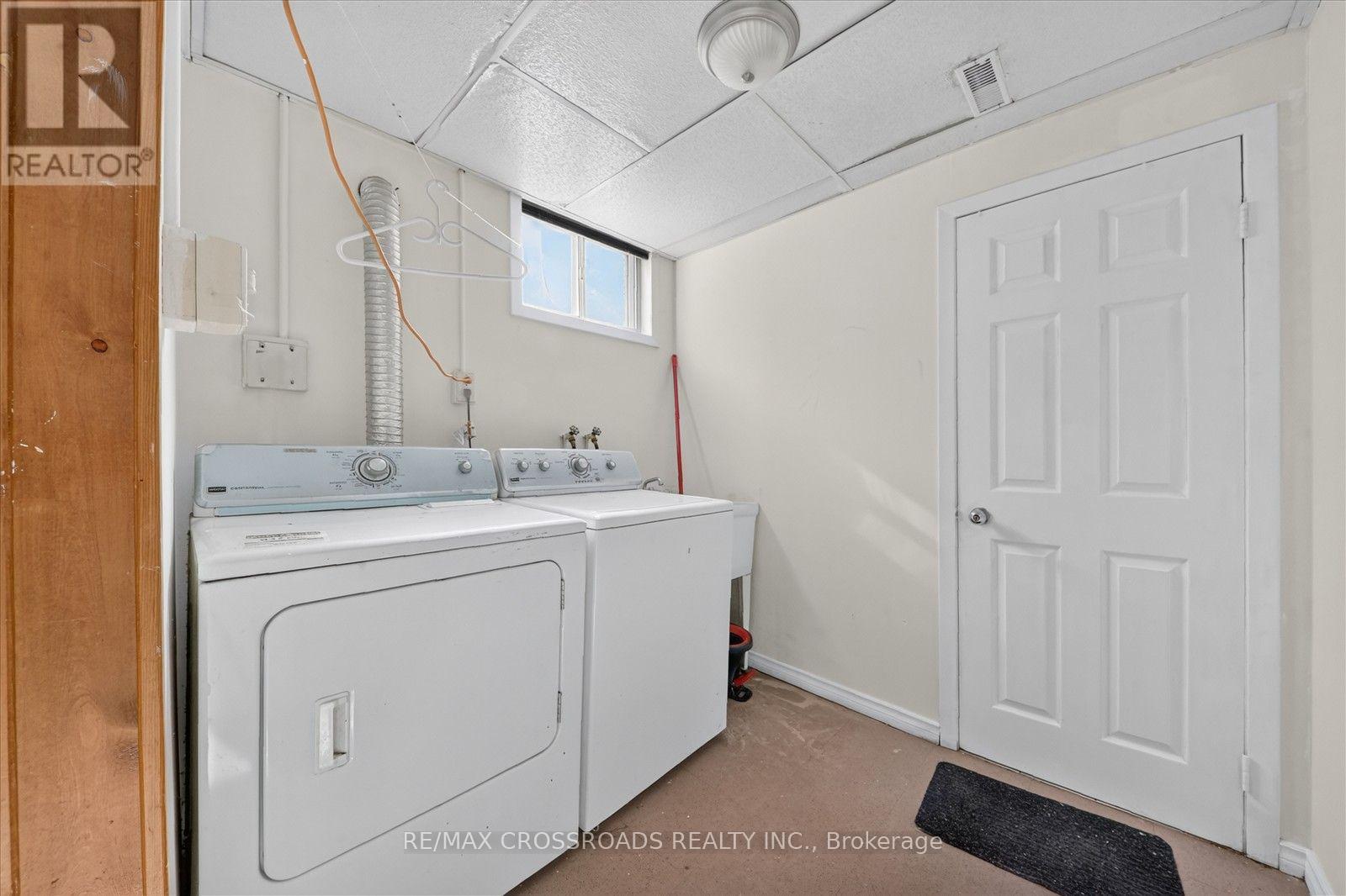 210 LINDEN AVENUE - 22