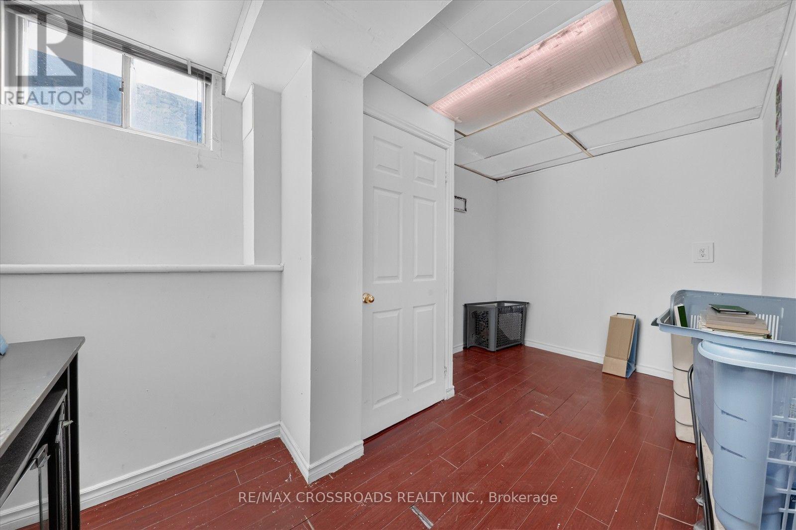 210 Linden Avenue, Toronto, ON photo 27