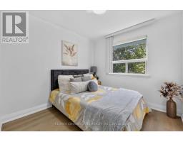 210 Linden Avenue, Toronto, ON M1K3H8 Photo 13