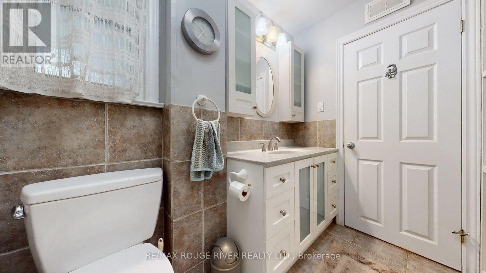 37 Acland Crescent, Toronto, ON photo 22