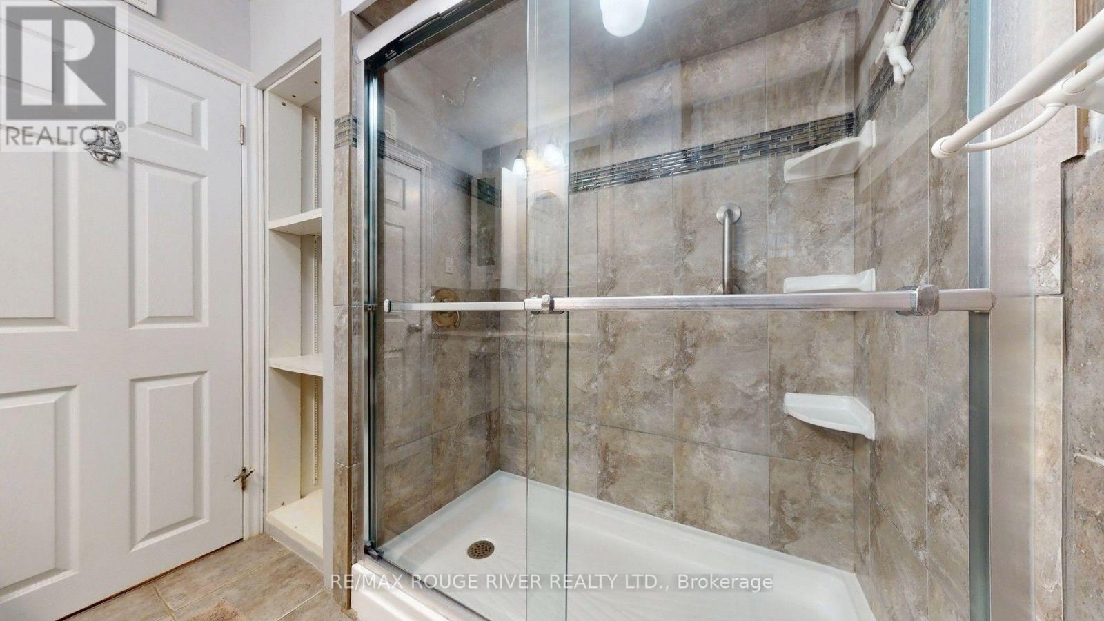 37 Acland Crescent, Toronto, ON photo 24