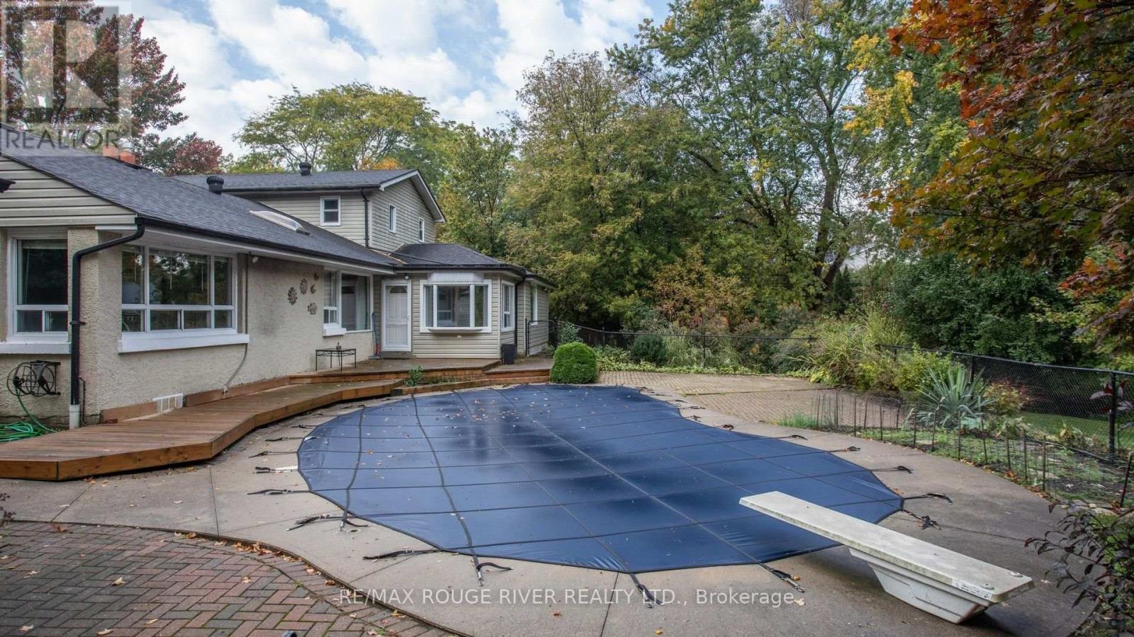 37 Acland Crescent, Toronto, ON photo 4