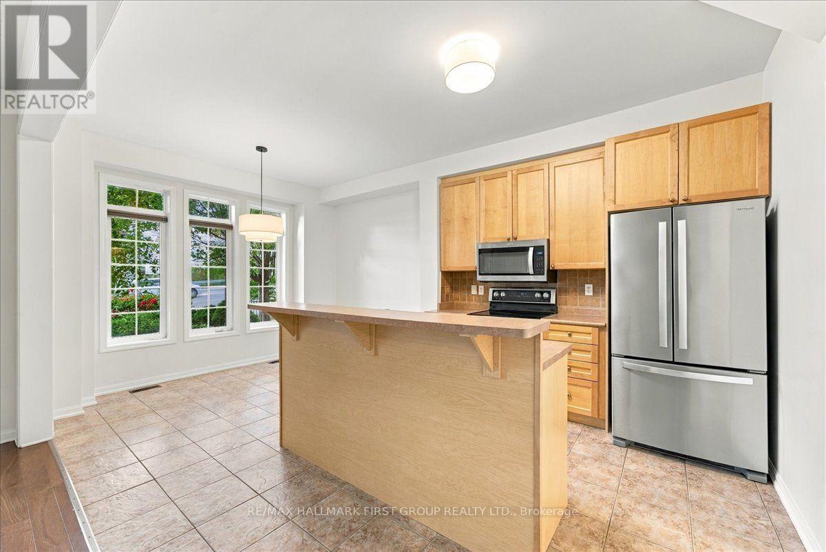 57 Barkdale Way, Whitby, ON photo 11