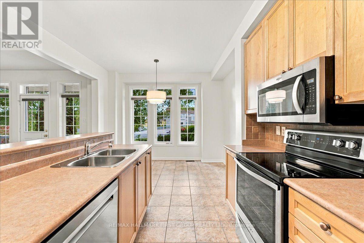 57 Barkdale Way, Whitby, ON photo 13