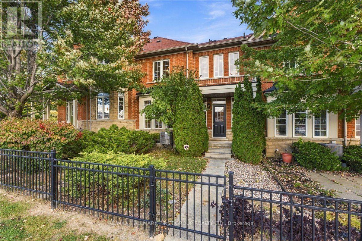 57 Barkdale Way, Whitby, ON photo 2