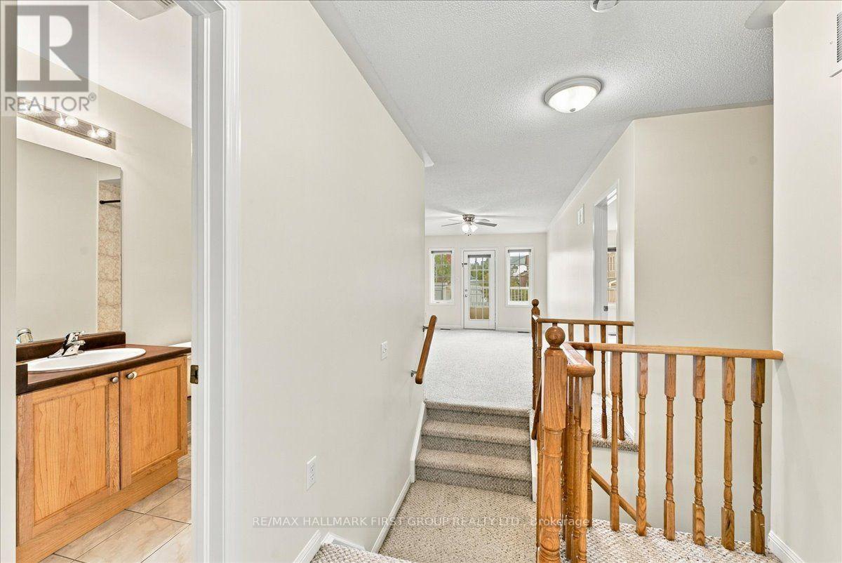 57 Barkdale Way, Whitby, ON photo 23