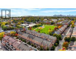34 Carnahan Terrace, Toronto, ON M4E0B2 Photo 26
