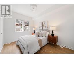 34 Carnahan Terrace, Toronto, ON M4E0B2 Photo 8