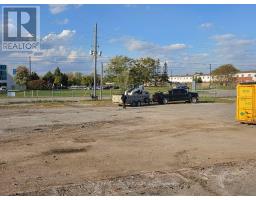 501 Wentworth Street W, Oshawa, ON L1J6G5 Photo 7