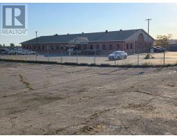 501 Wentworth Street W, Oshawa, ON L1J6G5 Photo 8