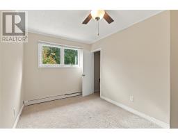 43 Glendale Avenue thumbnail 13
