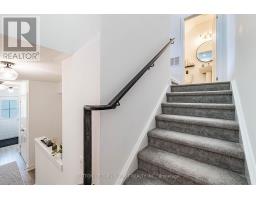 15 Canton Lane, Whitchurch Stouffville, ON L4A4W8 Photo 7