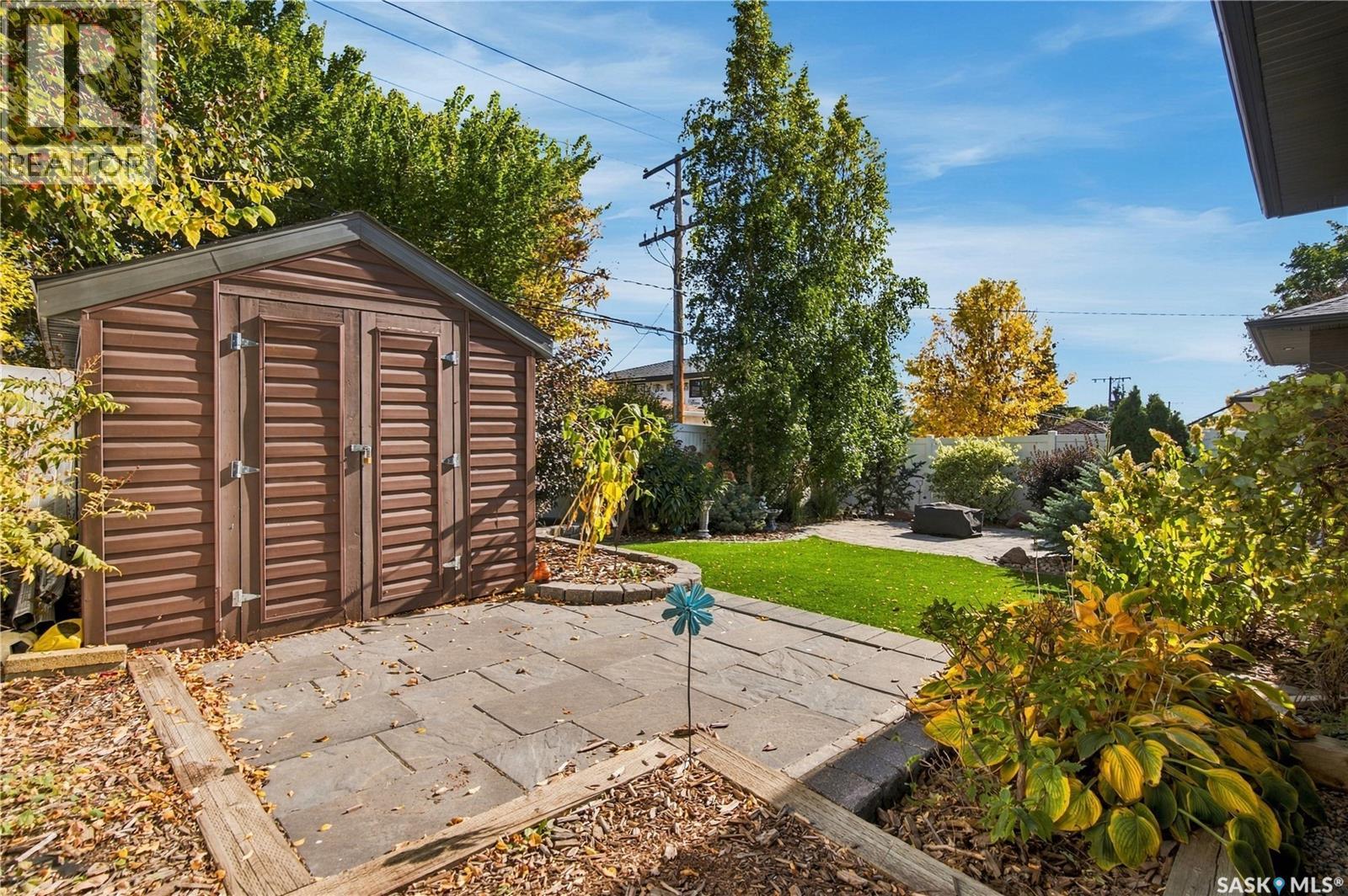 3465 Angus STREET - 46