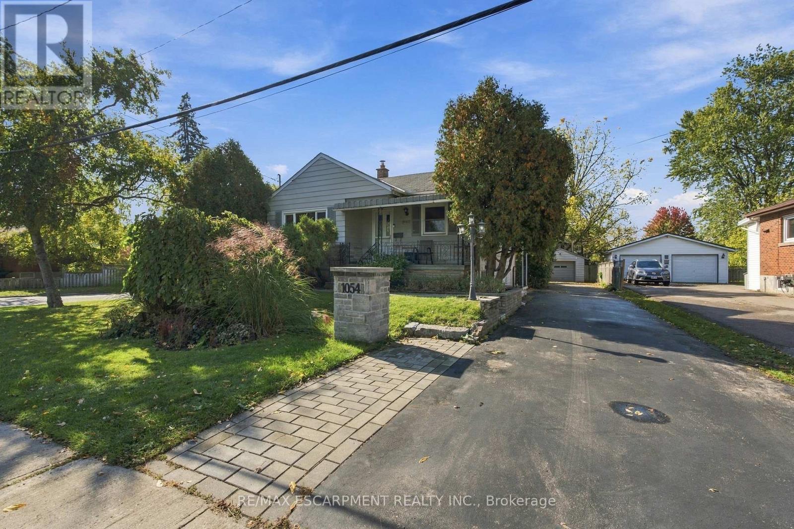 1054 GLENDOR AVENUE - 2