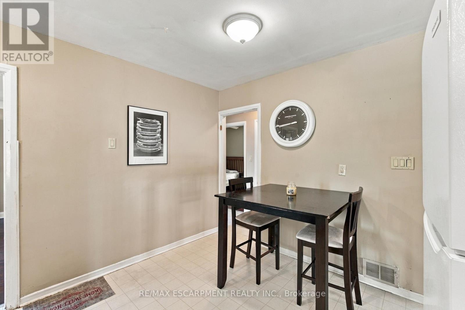 1054 Glendor Avenue, Burlington, ON photo 7