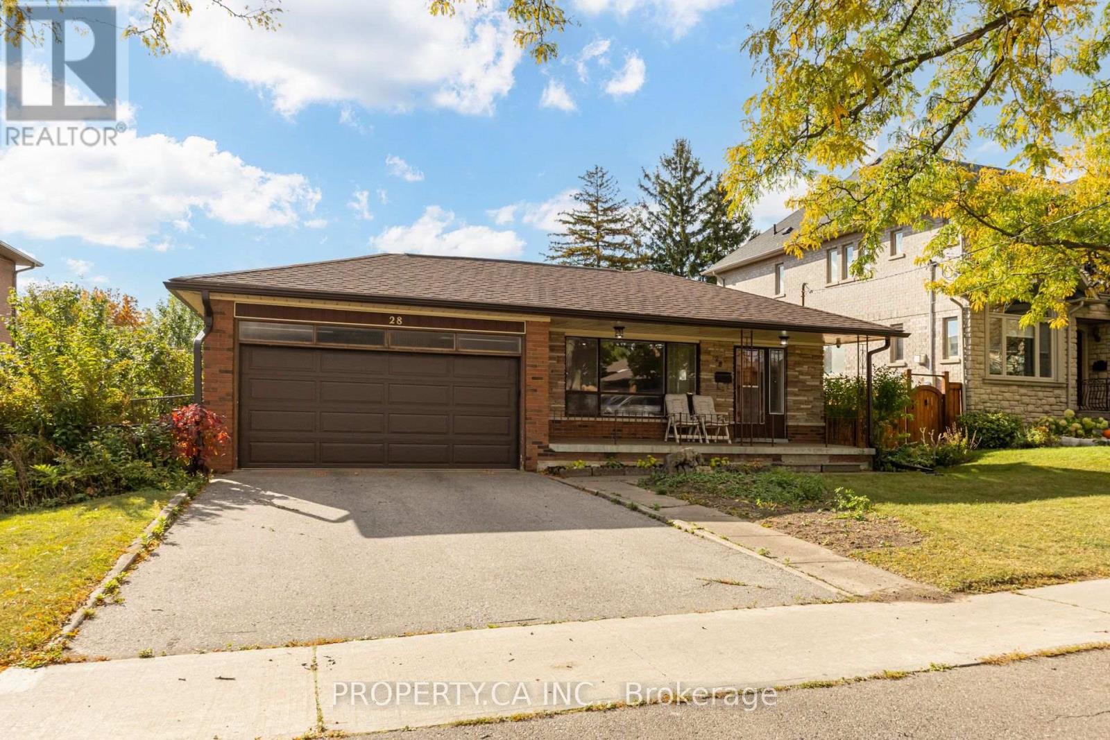 28 Blue Springs Road, Toronto, ON photo 1