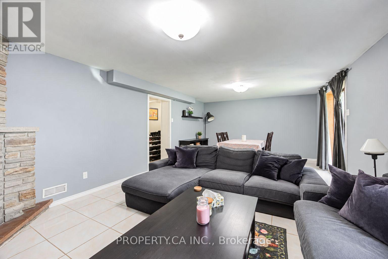 28 Blue Springs Road, Toronto, ON photo 20