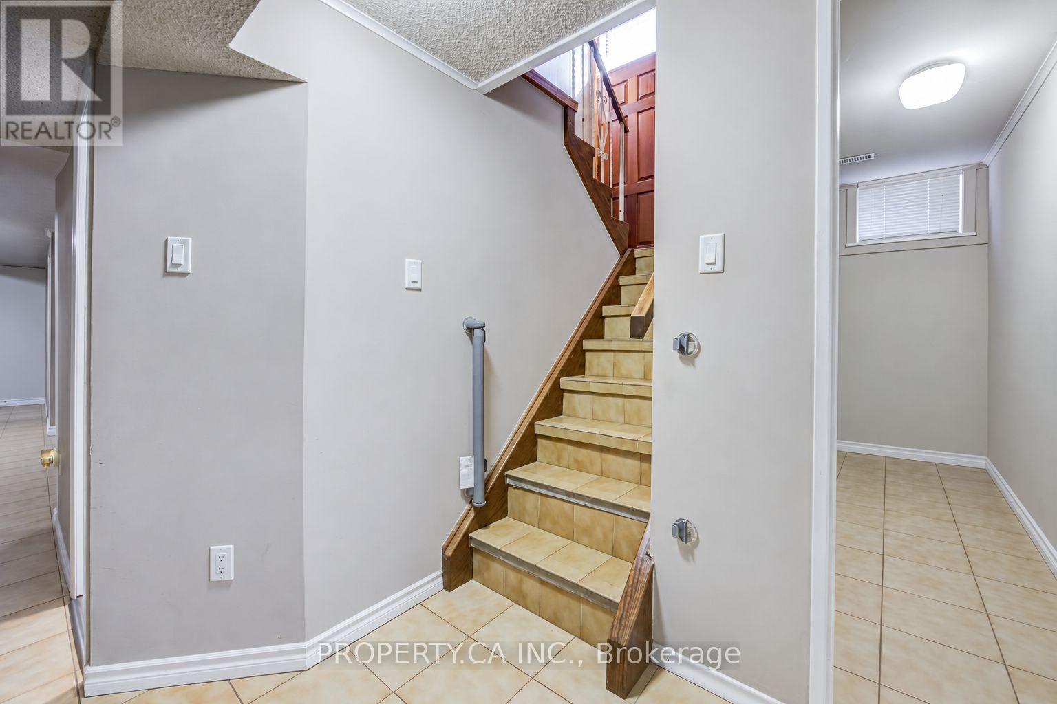 28 Blue Springs Road, Toronto, ON photo 27