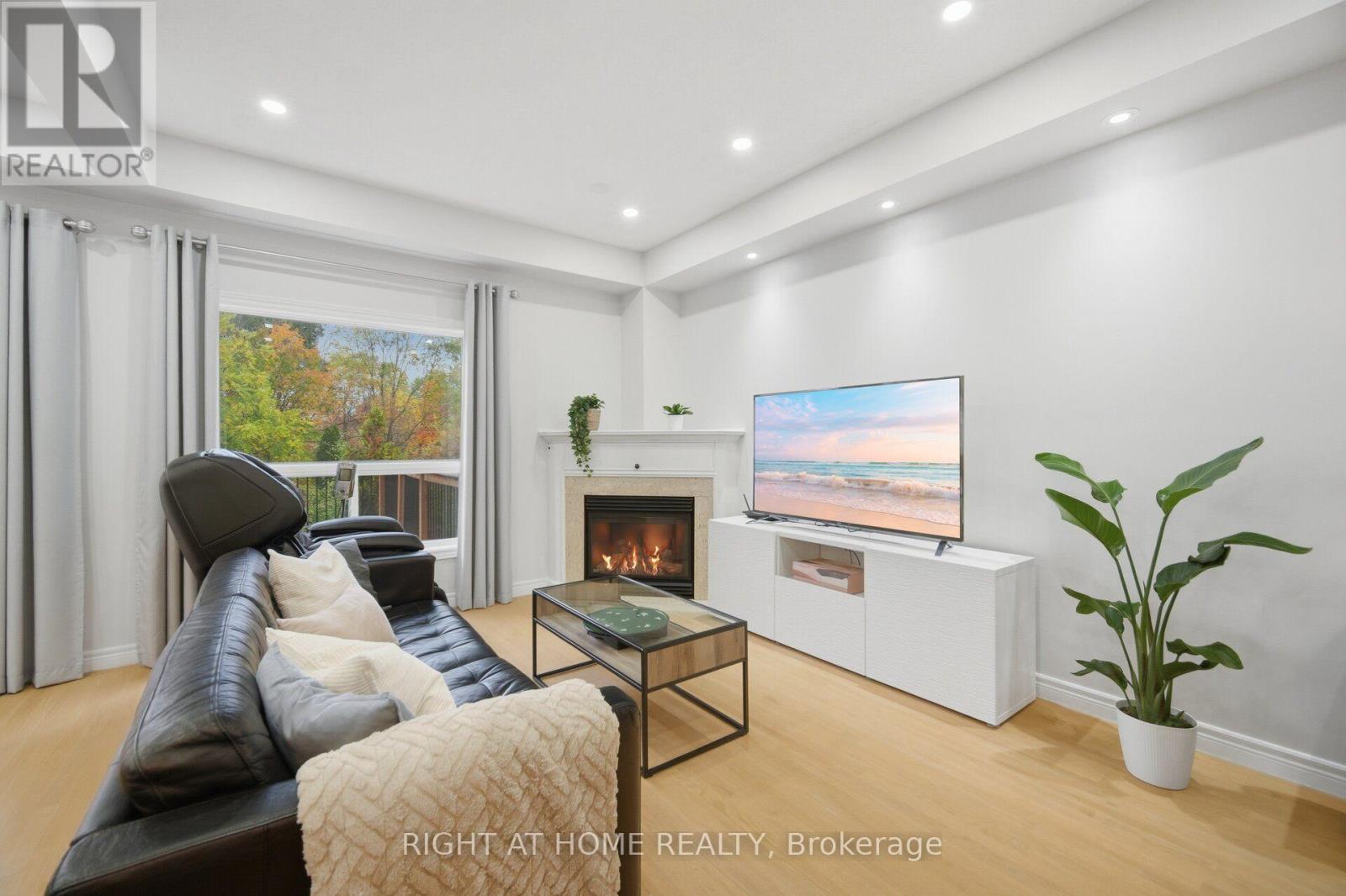 4089 MEDLAND DRIVE - 12