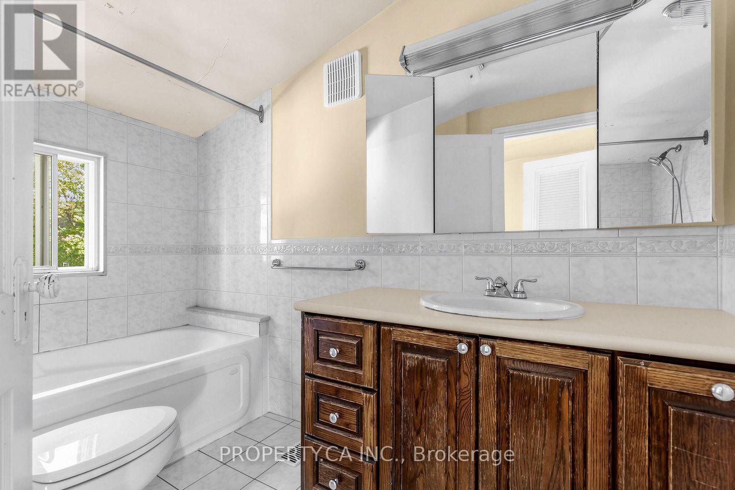 54 Baby Point Road — photo 38