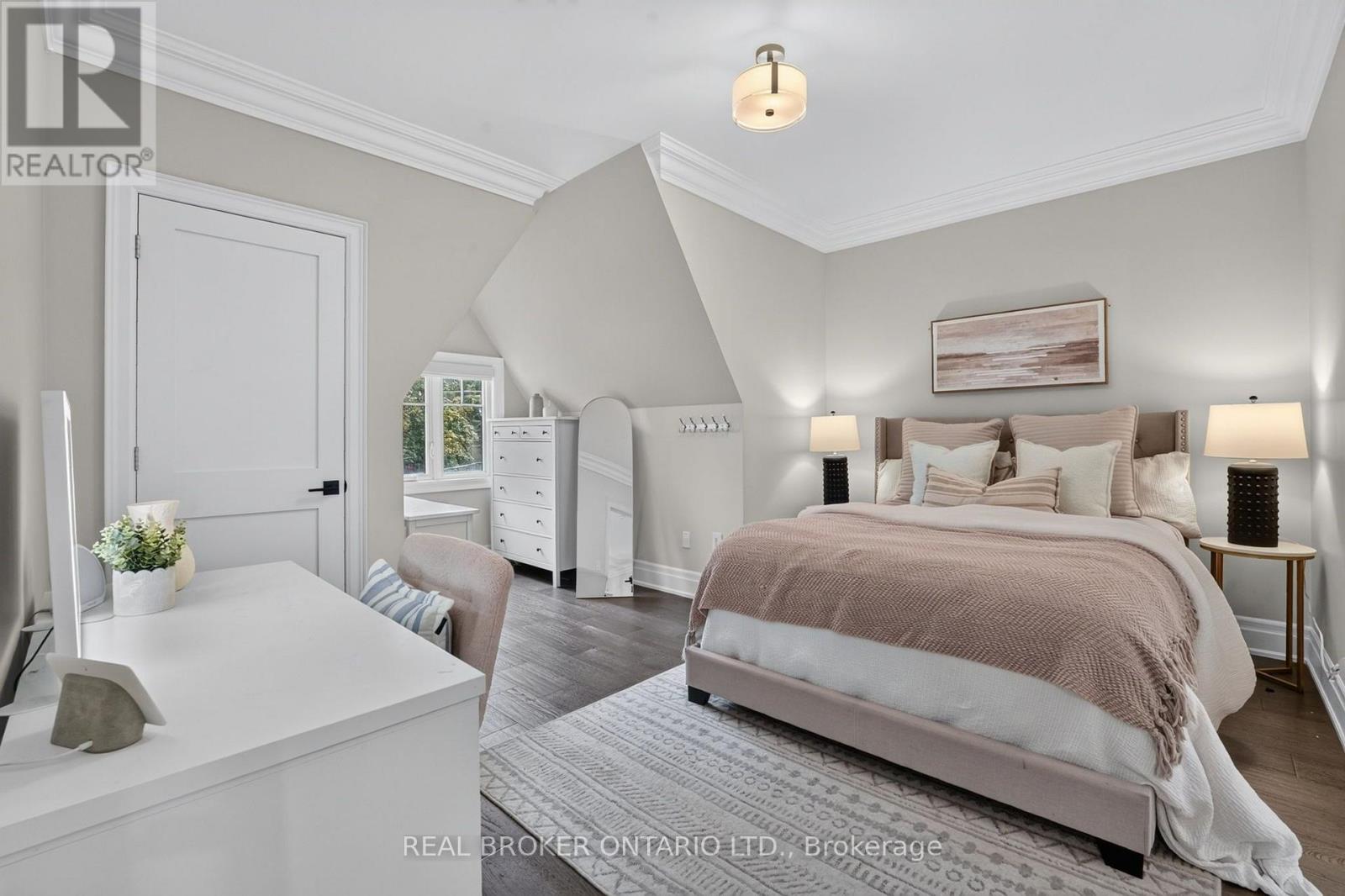 301 Martin Street — photo 34
