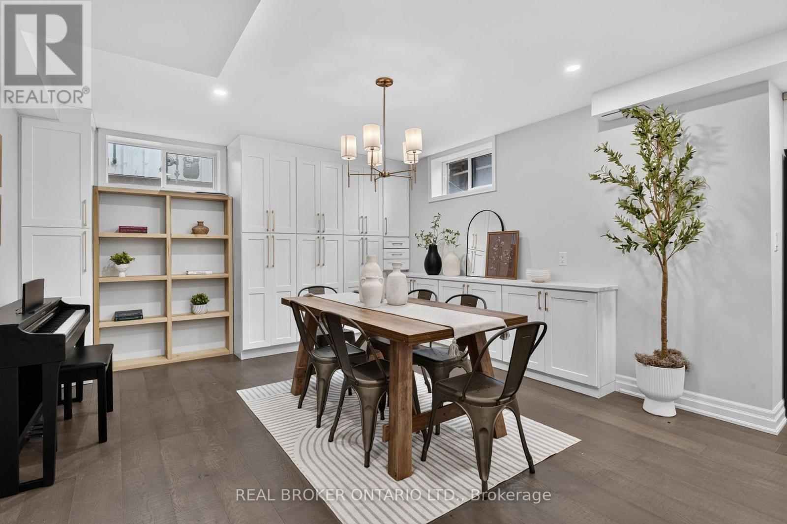 301 Martin Street — photo 40