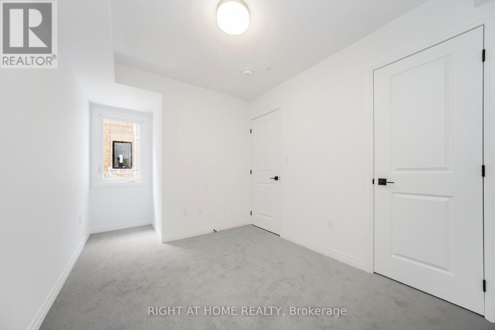 15 Kings Hill Drive — photo 17