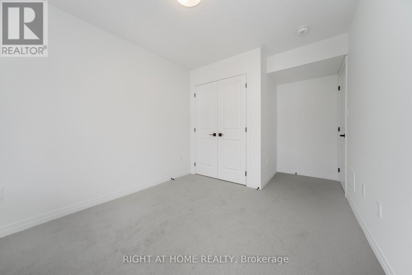 15 Kings Hill Drive — photo 21