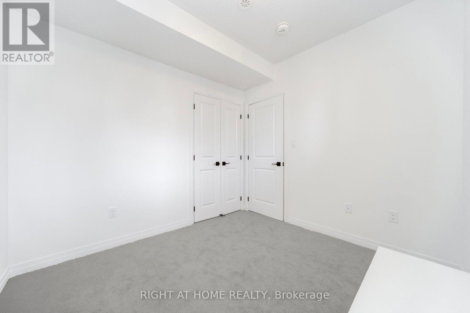 15 Kings Hill Drive — photo 35