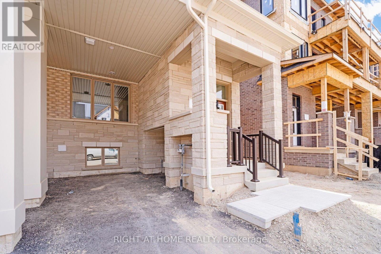 15 Kings Hill Drive — photo 4