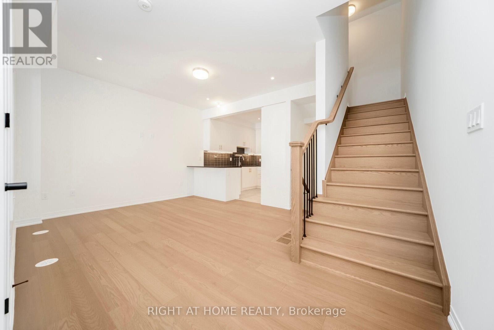 15 Kings Hill Drive — photo 7