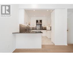15 Kings Hill Drive, Brampton, ON L7A0B8 Photo 8