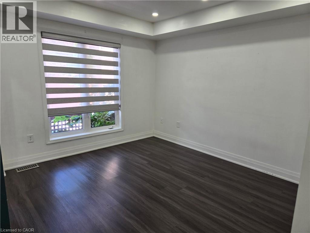 39 Newport Crescent — photo 13