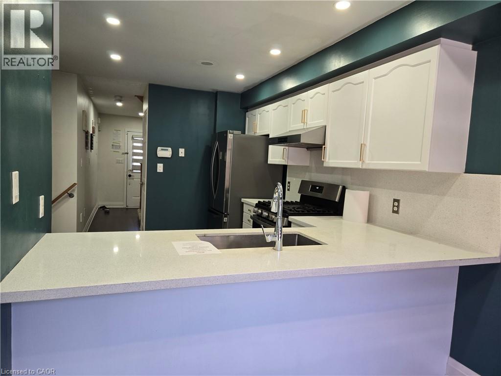 39 Newport Crescent — photo 4