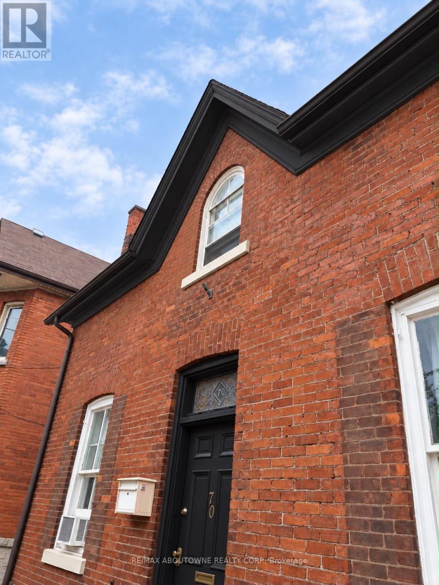 70 WELLINGTON STREET S - 10