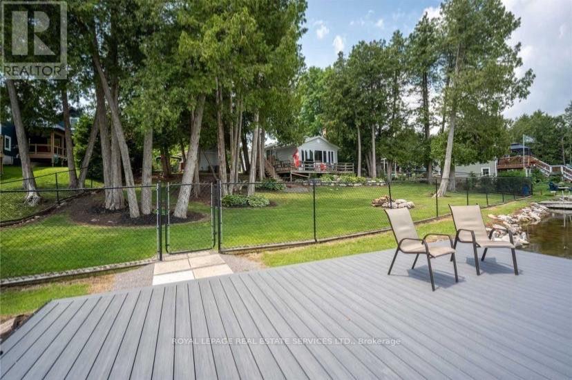 2365 Selwyn Bay Lane — photo 12
