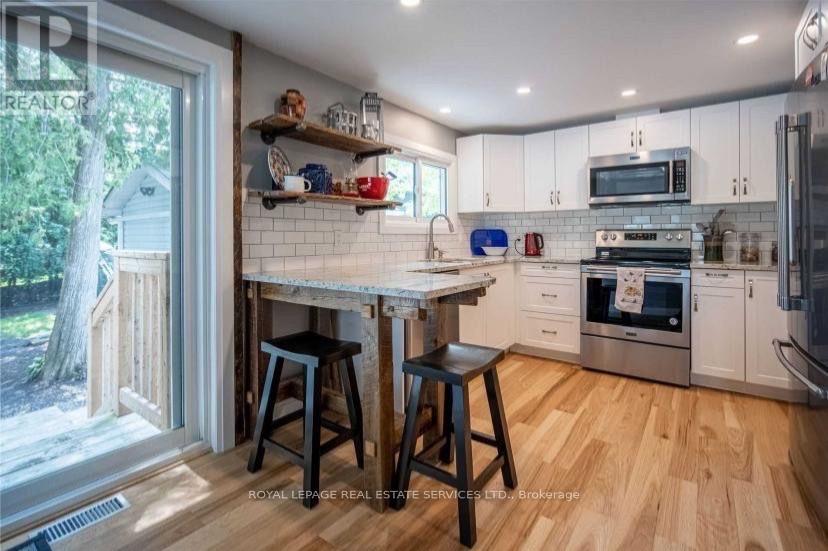 2365 Selwyn Bay Lane — photo 18